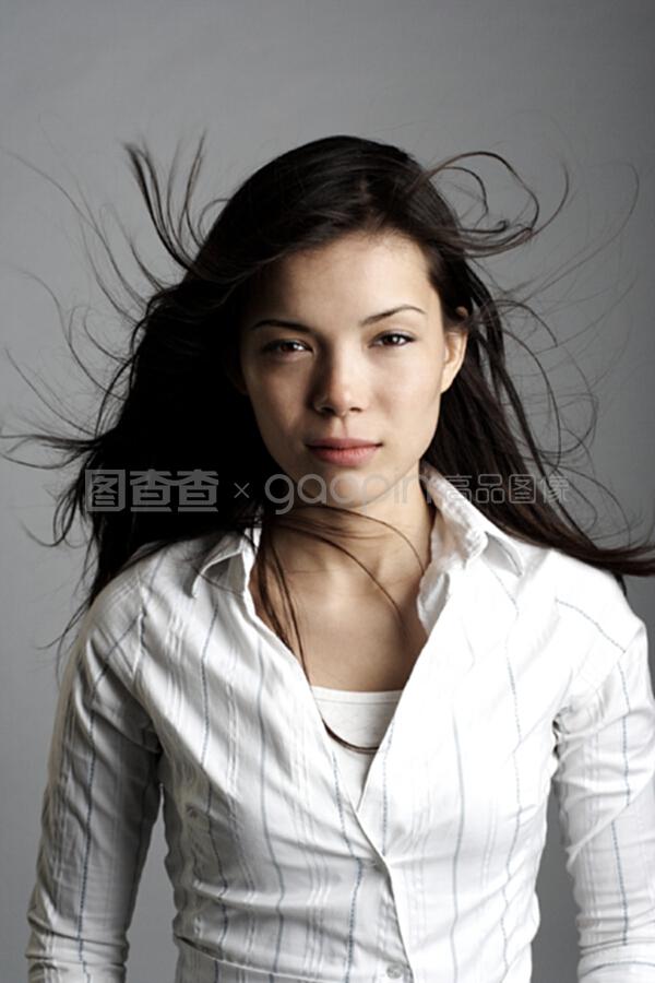 222间房主播跳舞 手枪与玫瑰